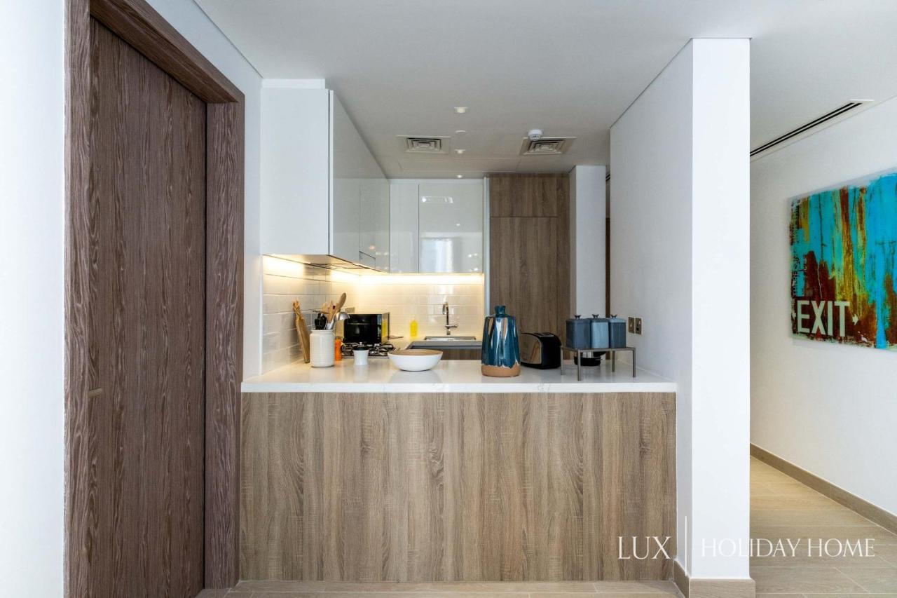 Lux - Contemporary Suite With Full Marina View Dubai Exterior photo